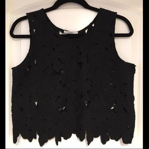 Black Flower Cropped Tank